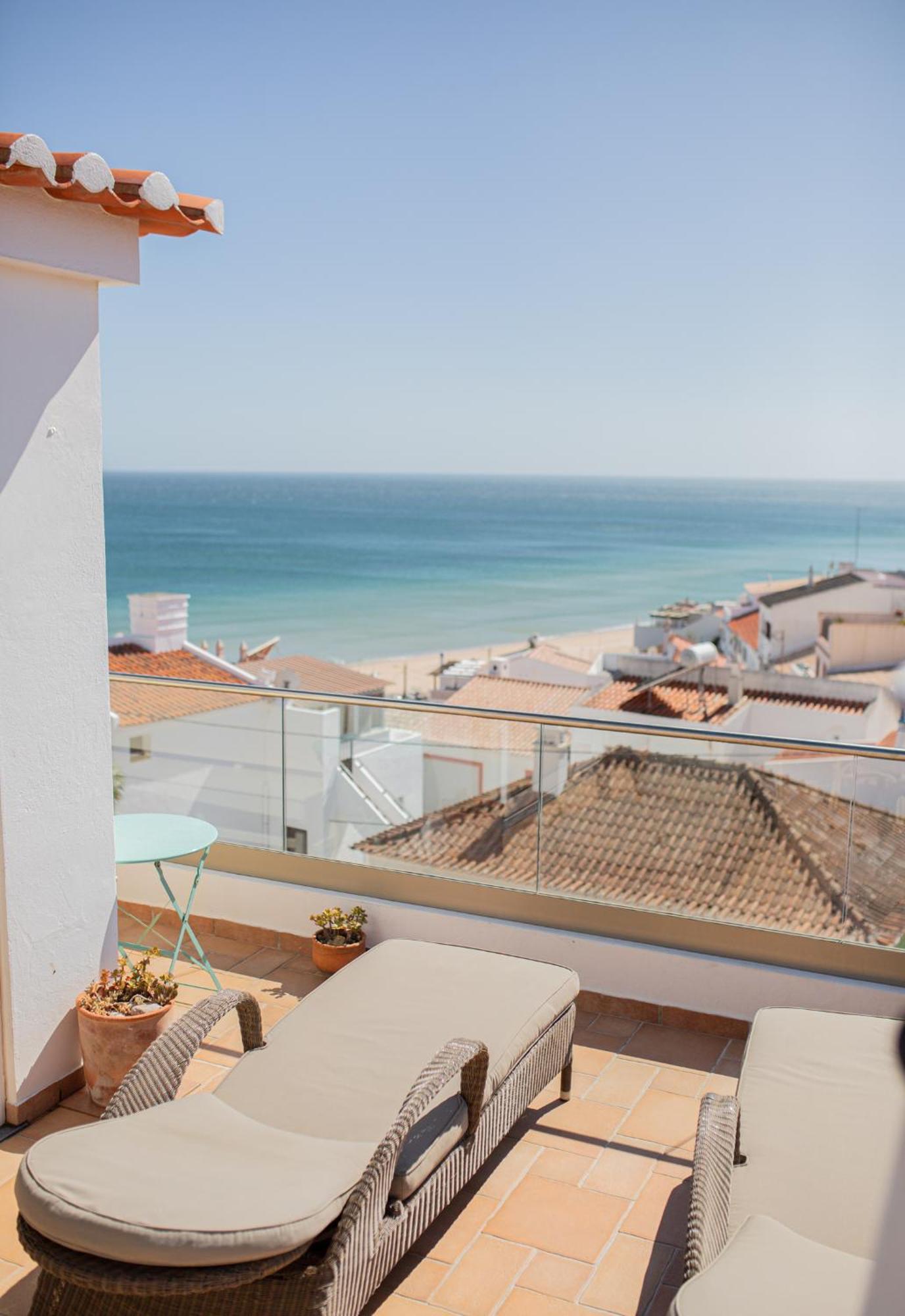 Casa Pedro In Salema - Oceanview & Beach Exterior photo